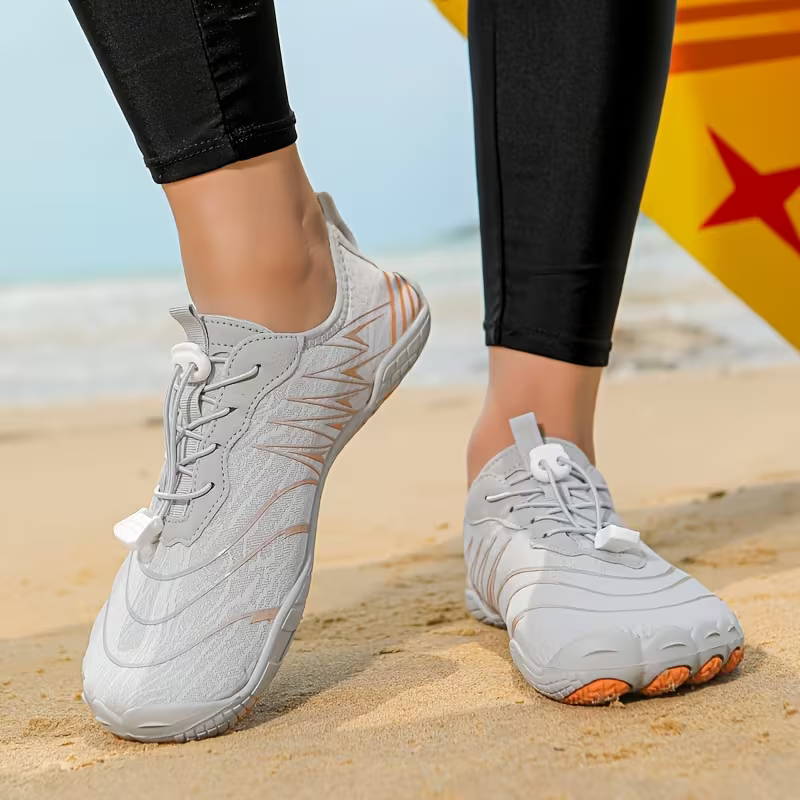 Modische Wasserschuhe – Schnelltrocknende Badeschuhe mit verstellbarem Riemen